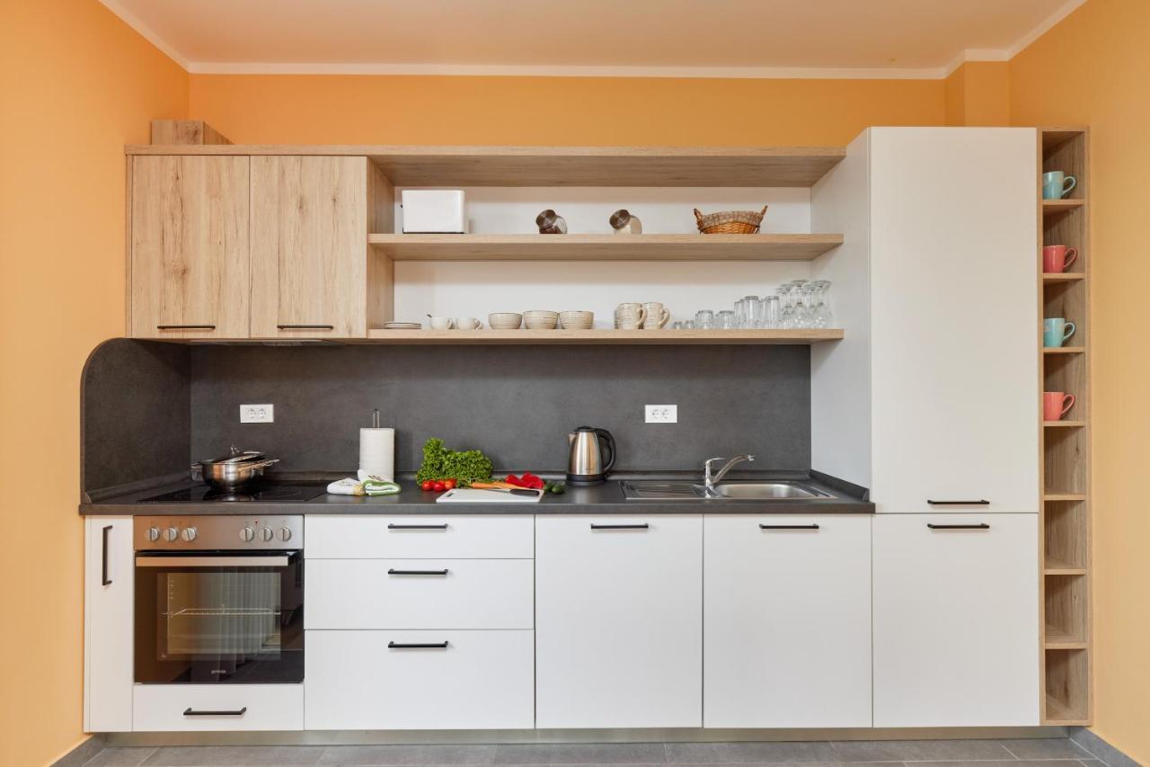 Premium-Designed Apartments Tivat Kültér fotó