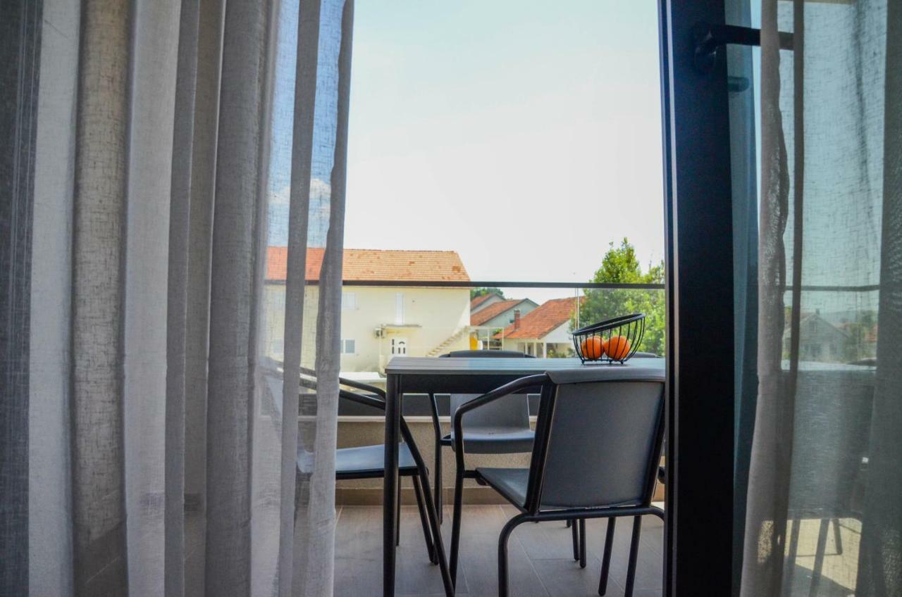 Premium-Designed Apartments Tivat Kültér fotó